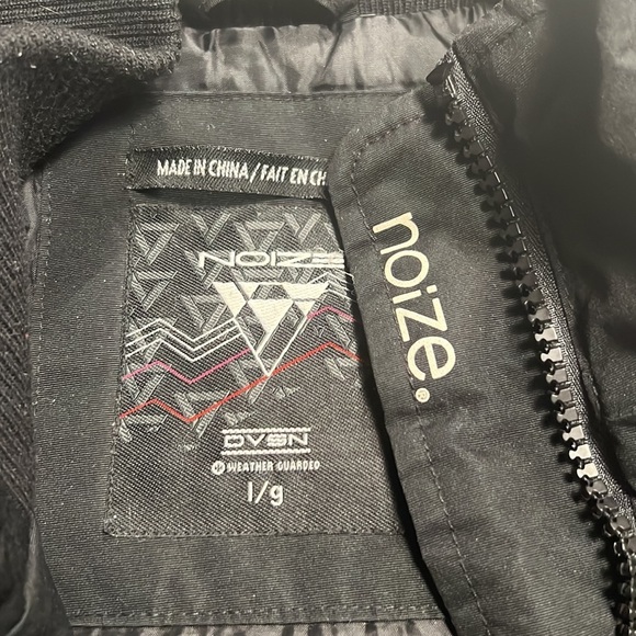 NOIZE weather proof ski jacket, Woman Size L - Picture 11 of 11
